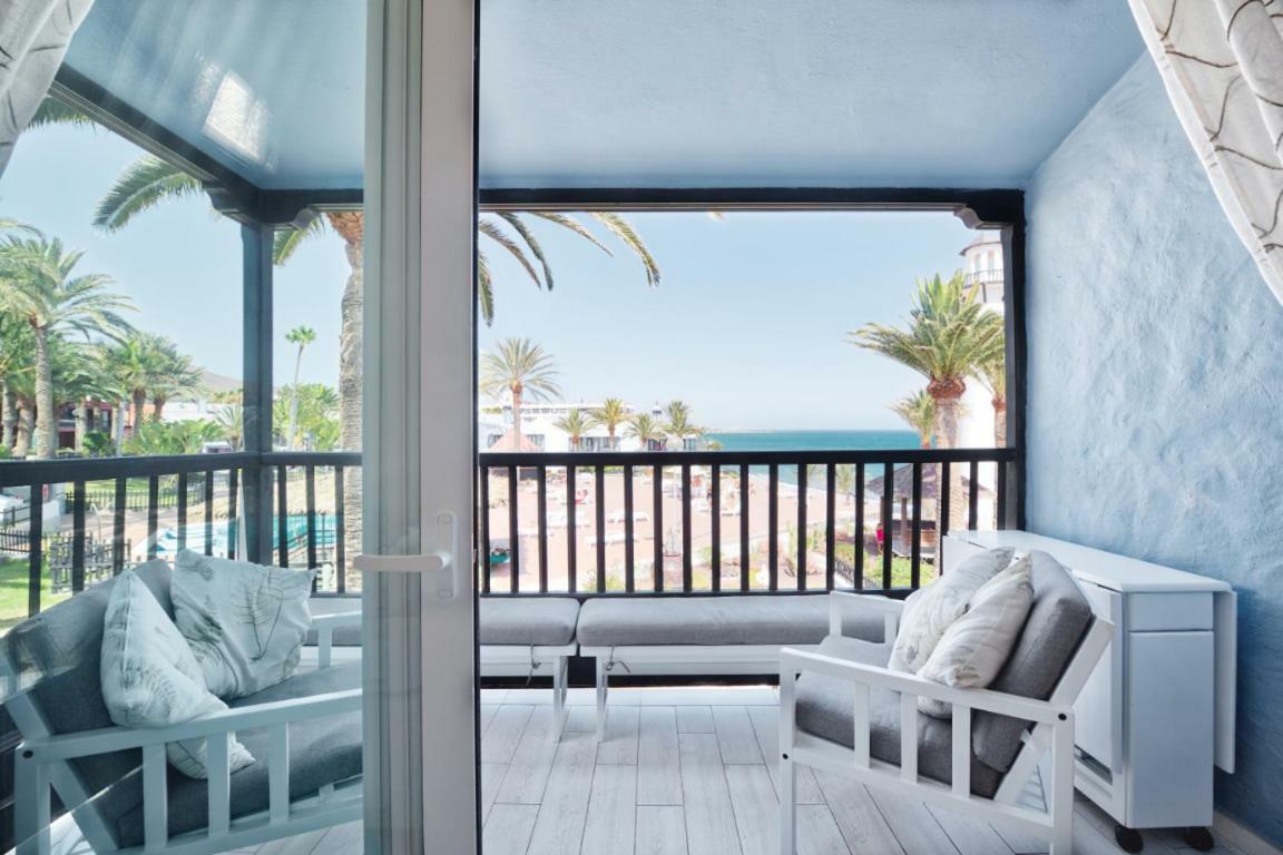Lidia & Paco Home Two Bedrooms Beachfront Playa Del Aguila  Bagian luar foto