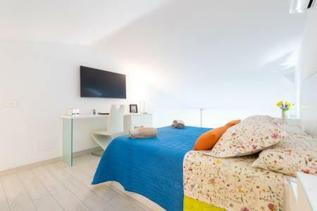 Lidia & Paco Home Two Bedrooms Beachfront Playa Del Aguila  Bagian luar foto